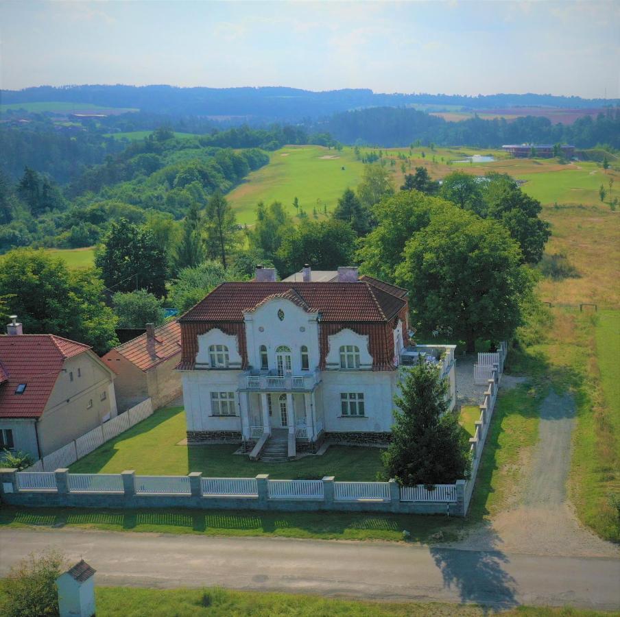 Apartmany Vila Manicka Kacov Екстер'єр фото